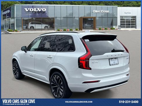 Used 2026 Volvo XC90 B6 Ultra w/ Protection Package image 4