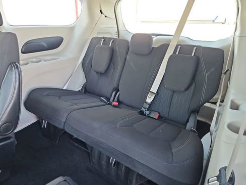 Used 2024 Chrysler Voyager LX image 38