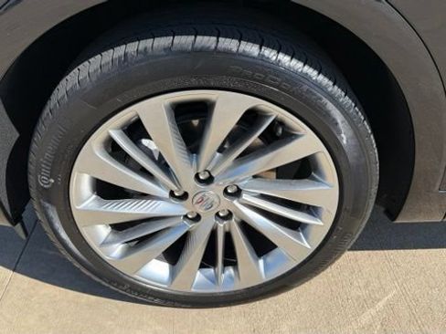 Used 2024 Buick Envision Avenir AWD/4WD image 11