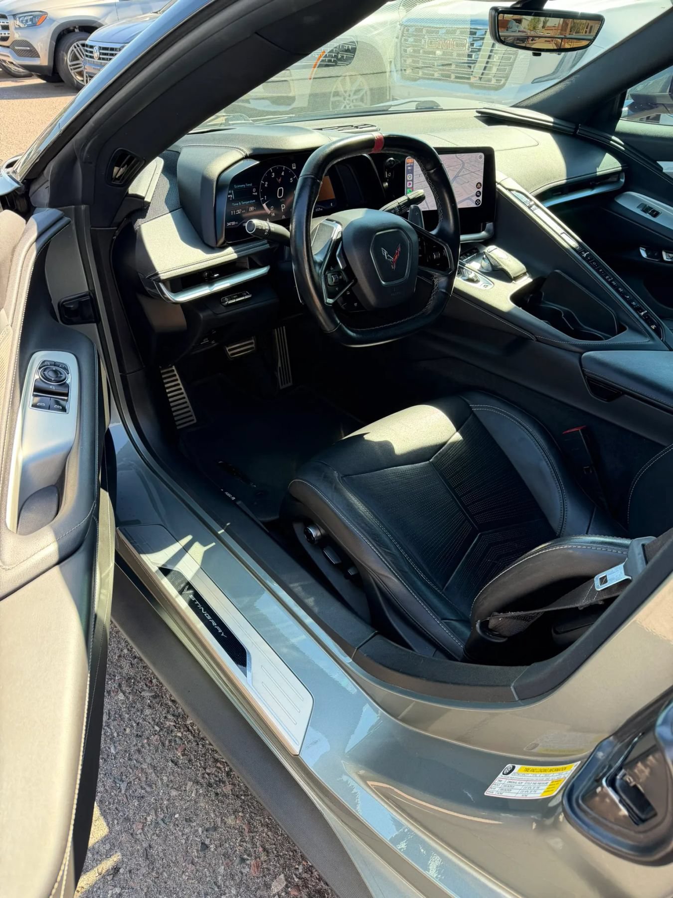 Used 2022 Chevrolet Corvette Stingray Preferred Cpe w/ Z51 Performance Package RWD image 11