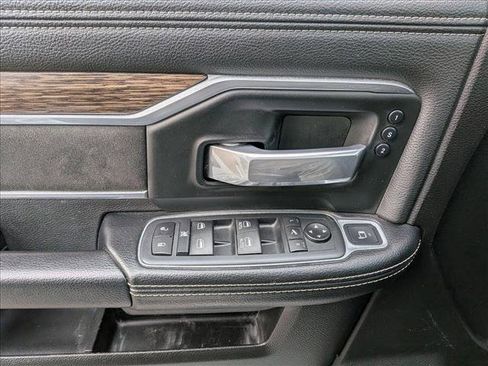 Used 2020 RAM 3500 Laramie image 15
