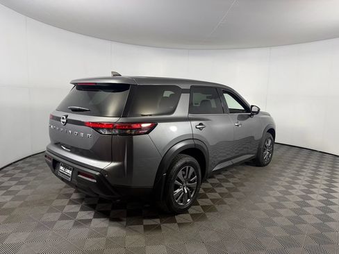 Used 2023 Nissan Pathfinder S FWD image 8