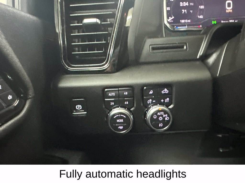 Used 2025 GMC Sierra 2500 AT4 AWD/4WD image 44