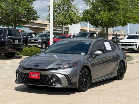 Used 2026 Toyota Camry SE w/ Convenience Package image 8