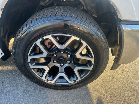 Used 2025 RAM 1500 Laramie image 31