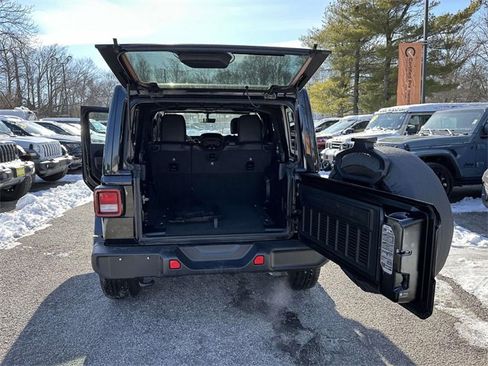 Certified 2021 Jeep Wrangler Unlimited Sahara image 27