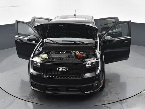 New 2025 Ford Maverick Lobo image 37