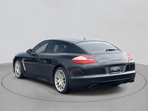 Used 2013 Porsche Panamera 4 image 3