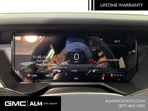 New 2026 GMC Acadia AT4 w/ Luxury Package AWD/4WD image 20