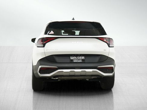 Used 2023 Kia Sportage LX image 4