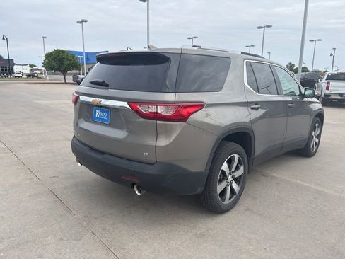 Used 2018 Chevrolet Traverse LT AWD/4WD image 7