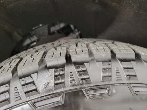 Used 2022 Chevrolet Silverado 1500 LTZ w/ LTZ Premium Package AWD/4WD image 5