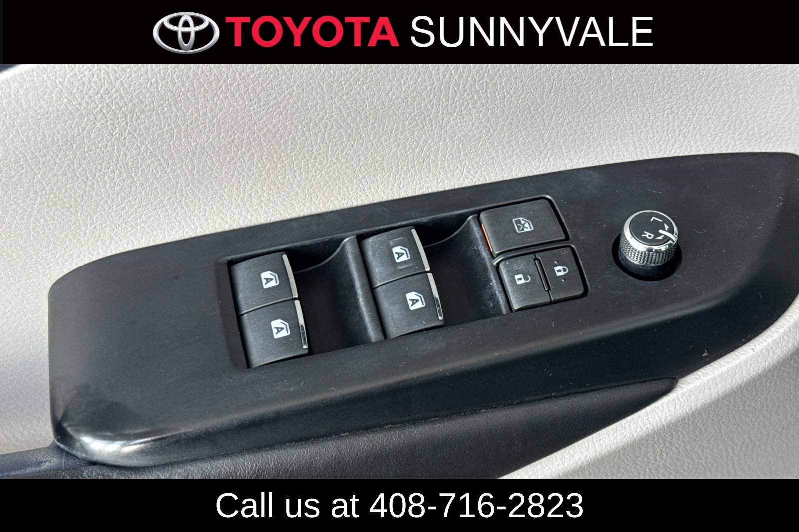 Used 2019 Toyota Highlander Limited Platinum AWD/4WD image 28
