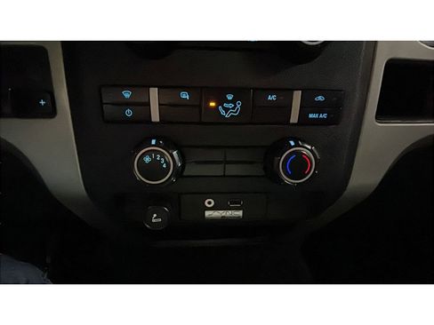 Used 2012 Ford F150 XLT w/ XLT Chrome Pkg AWD/4WD image 14