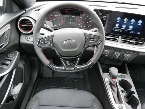 New 2026 Chevrolet Trax RS w/ Sunroof Package image 20