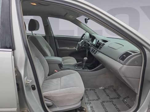 Used 2003 Toyota Camry XLE FWD image 17