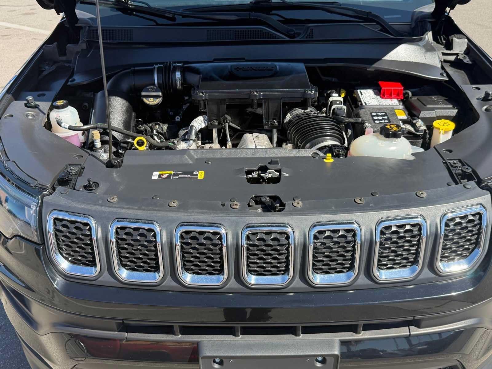 Used 2023 Jeep Compass Latitude AWD/4WD image 33