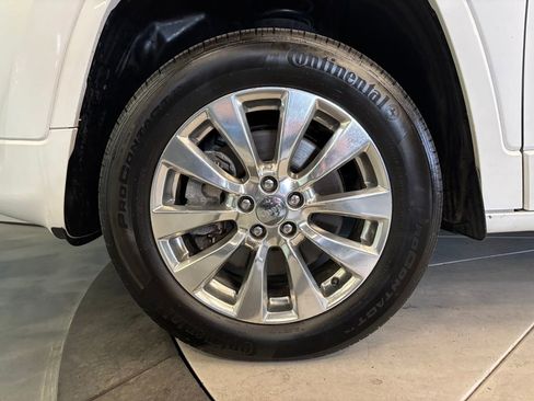 Used 2016 Jeep Cherokee Overland AWD/4WD image 26