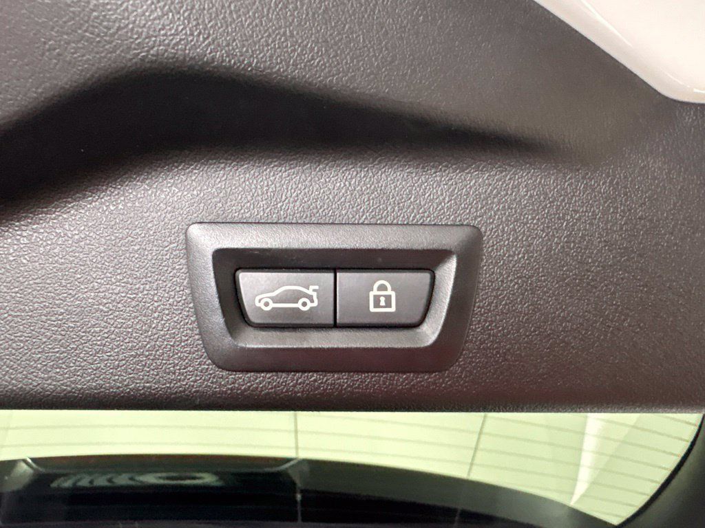 Used 2019 BMW X5 xDrive40i w/ Convenience Package AWD/4WD image 31
