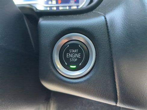 Used 2022 Chevrolet Tahoe Z71 w/ Luxury Package image 32