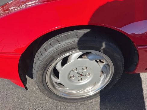 Used 1991 Chevrolet Corvette Convertible image 10