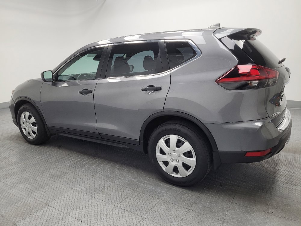 Used 2020 Nissan Rogue S FWD image 3