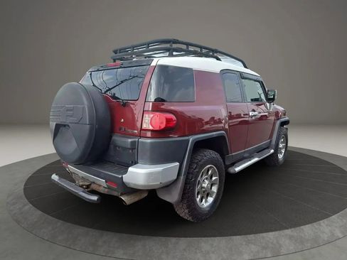 Used 2011 Toyota FJ Cruiser 4WD image 5