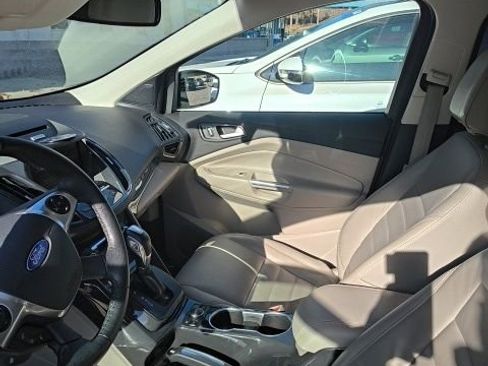 Used 2015 Ford Escape Titanium image 37