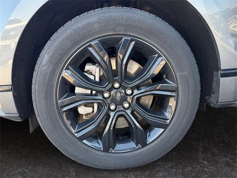 Used 2023 Ford Edge SE w/ Black Appearance Package image 14