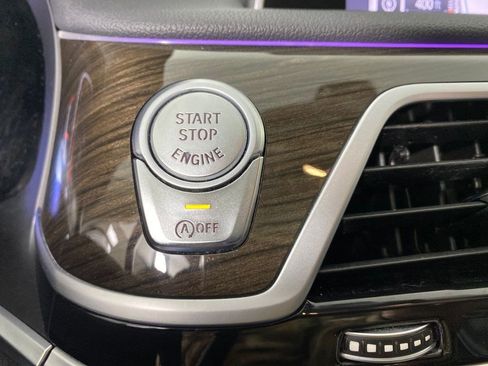 Used 2020 BMW 740i image 22