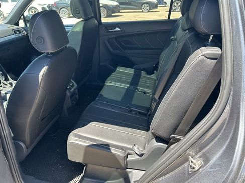Used 2024 Volkswagen Tiguan SE R-Line image 6