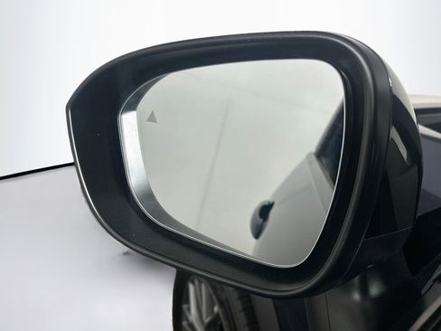 Used 2026 Nissan Rogue SV AWD/4WD image 16