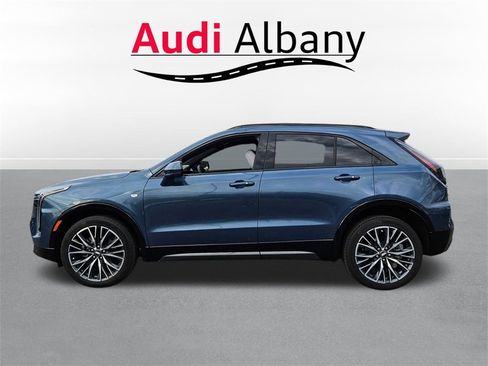 Used 2025 Cadillac XT4 Sport image 7