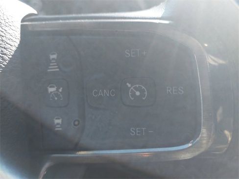 Used 2021 RAM 1500 Limited w/ Night Edition image 18