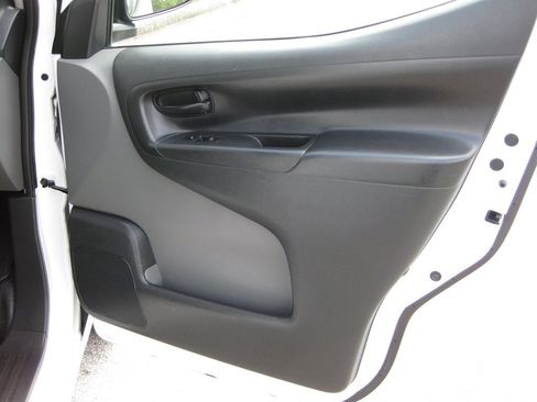 Used 2019 Nissan NV200 S w/ Cruise Control Package FWD image 29