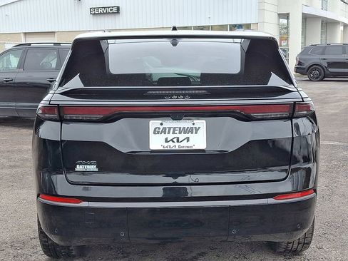 Used 2025 Jeep Wagoneer S Limited image 5