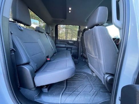 Used 2024 Chevrolet Silverado 2500 Custom w/ Custom Value Package image 22