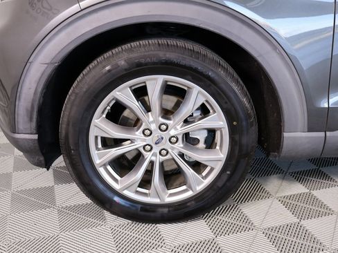 Used 2020 Ford Explorer Limited image 19