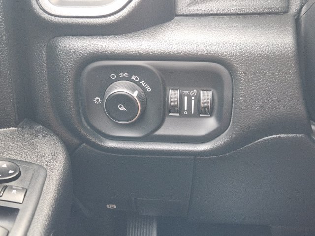 Used 2019 RAM 2500 Tradesman AWD/4WD image 23
