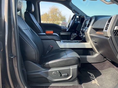 Used 2017 Ford F150 Lariat w/ Equipment Group 502A Luxury image 11