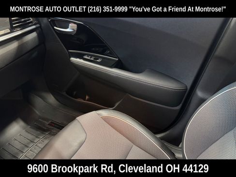 Used 2022 Kia Niro EX w/ Cold Weather Package image 42