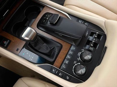 Certified 2021 Lexus LX 570 4WD w/ Luxury Package image 24