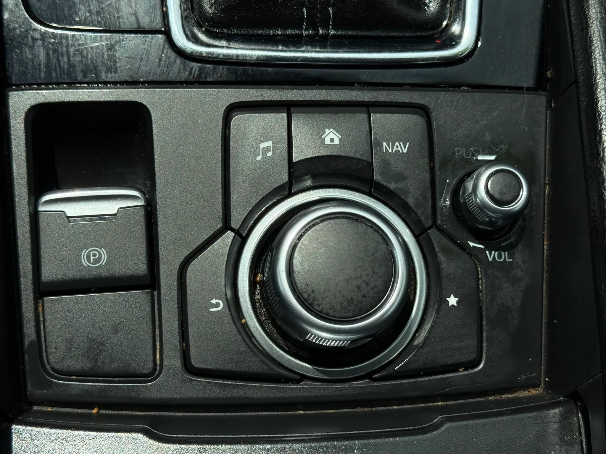Used 2017 MAZDA MAZDA3 Sport FWD image 16