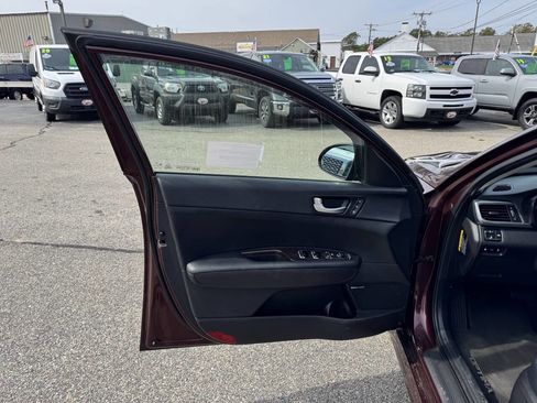 Used 2017 Kia Optima EX w/ Premium Package image 16