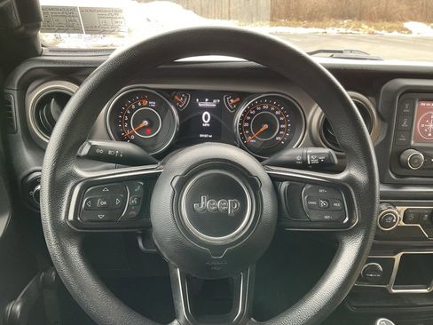 Used 2020 Jeep Wrangler Sport image 7