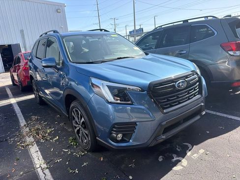 Certified 2024 Subaru Forester Limited w/ Convenience Package AWD/4WD image 3