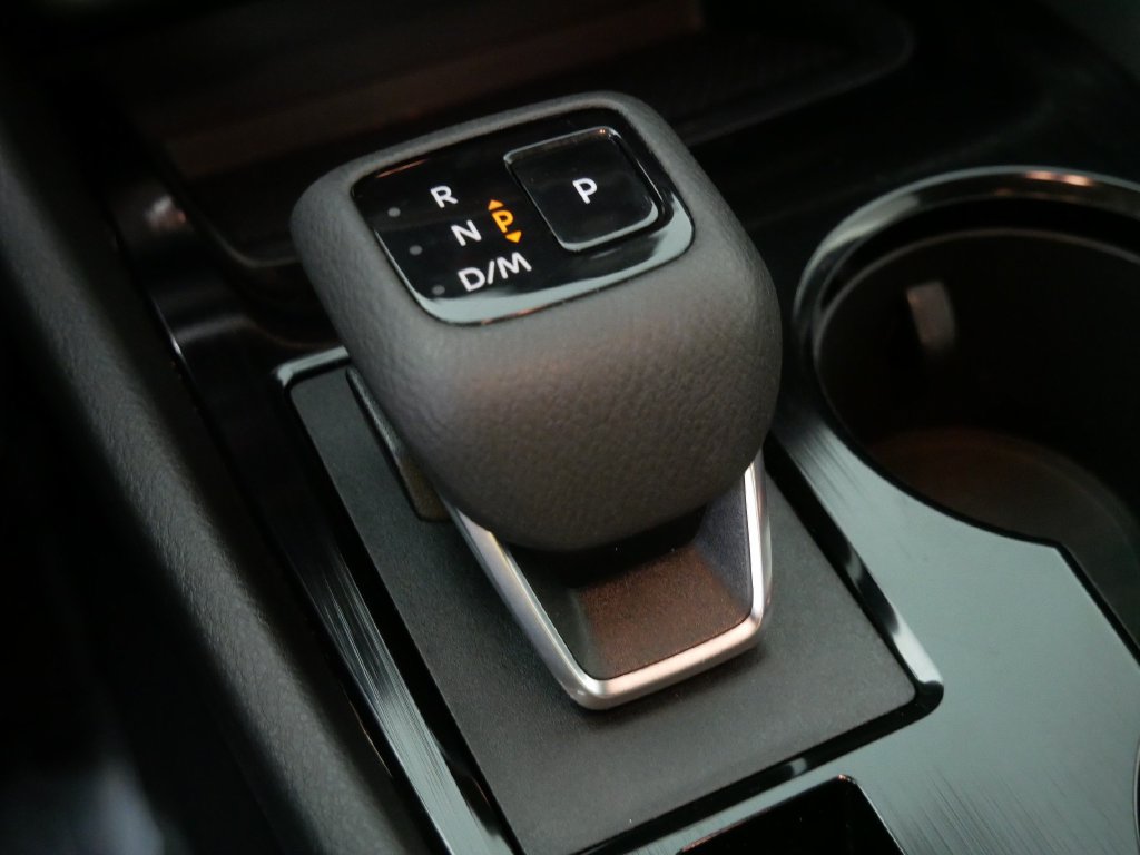 Used 2023 Nissan Rogue SV AWD/4WD image 31
