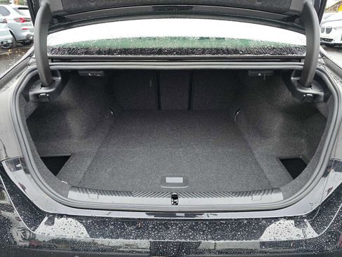 Used 2024 BMW i5 eDrive40i w/ M Sport Package image 16