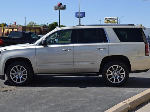 Used 2017 GMC Yukon Denali w/ Open Road Package AWD/4WD image 4