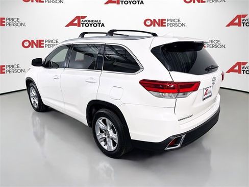 Used 2017 Toyota Highlander Limited image 5